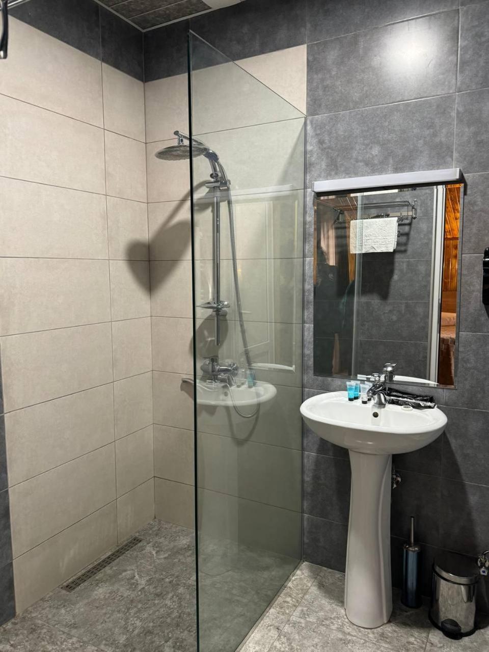 Hotel Kazbegi 1963 Phòng bức ảnh